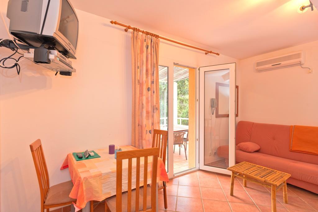 Apartment Nautic Zavala