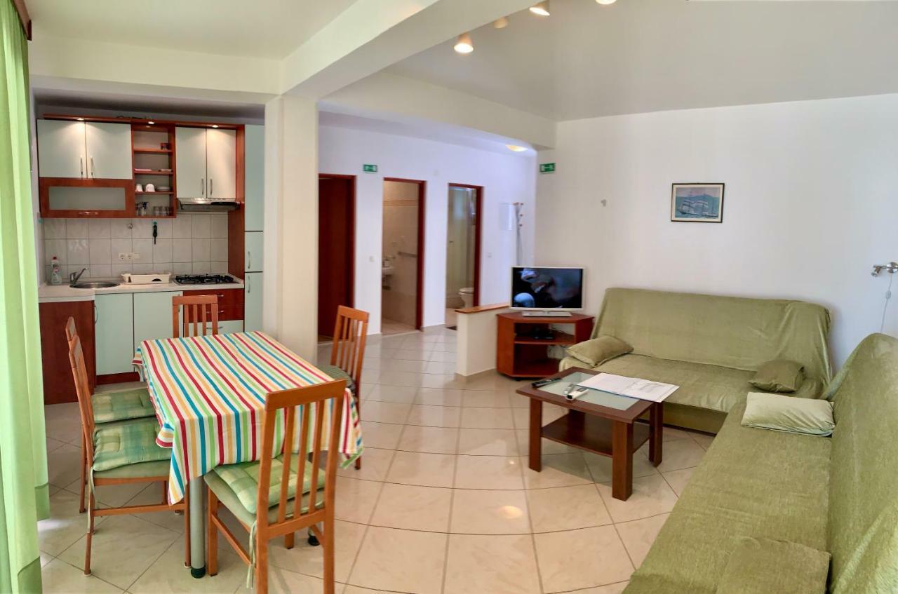 Apartment Nautic Zavala