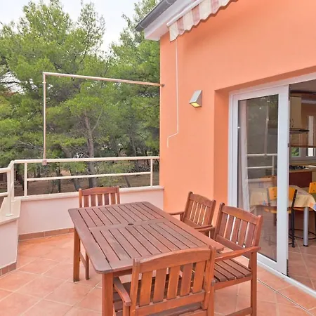 Apartments Nautic Zavala Exterior photo